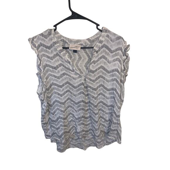 Universal Thread Tops - Universal thread black & white blouse size XL